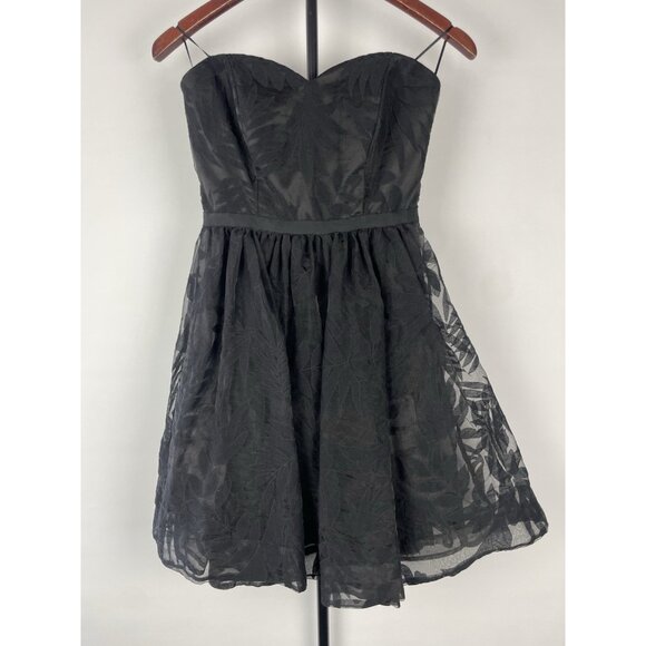 GUESS Strapless Fit n Flair Jacquard Mesh Foliage Print Black Mini Dress Size 2 - Picture 1 of 8